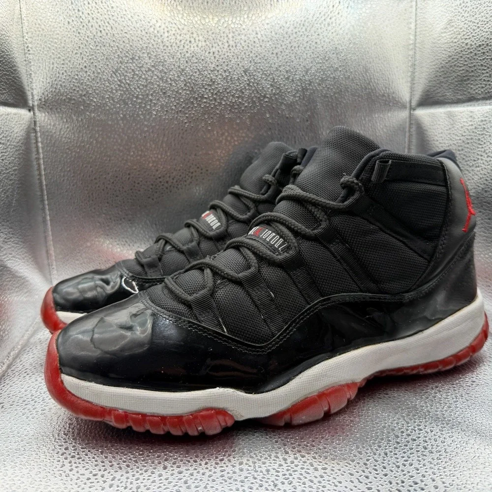 Size 11.5 Nike Air Jordan 11 Retro Bred Leather Black Mens Sneakers‎ 136046-061